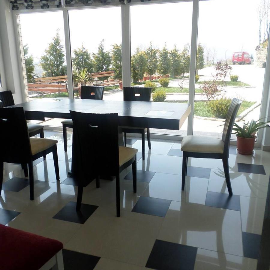 Hotel Natyra E Qete Peshkopi Exterior foto